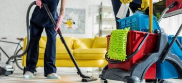 Cropped-view-of-professional-cleaners-deep-cleaning-a-home-Depositphotos-355770670-XL